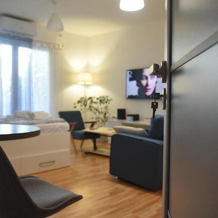 Dekart Apartment Ni Exteriér fotografie